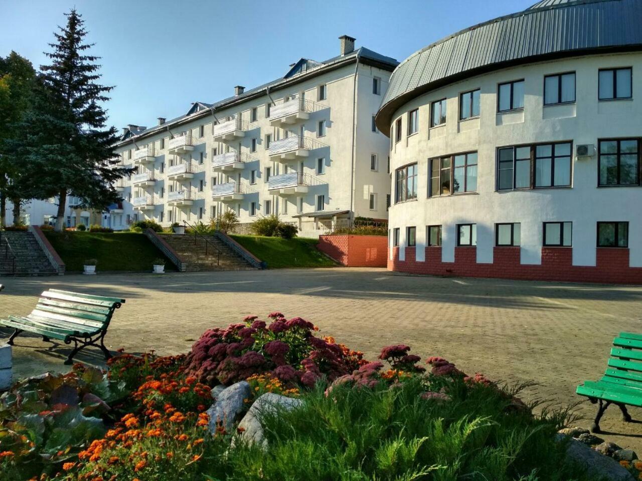 Hotel Sanatorium Naratsch Exterior foto
